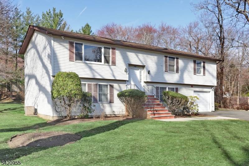 Hillside Ave Midland Park Boro New Jersey Single-Family
