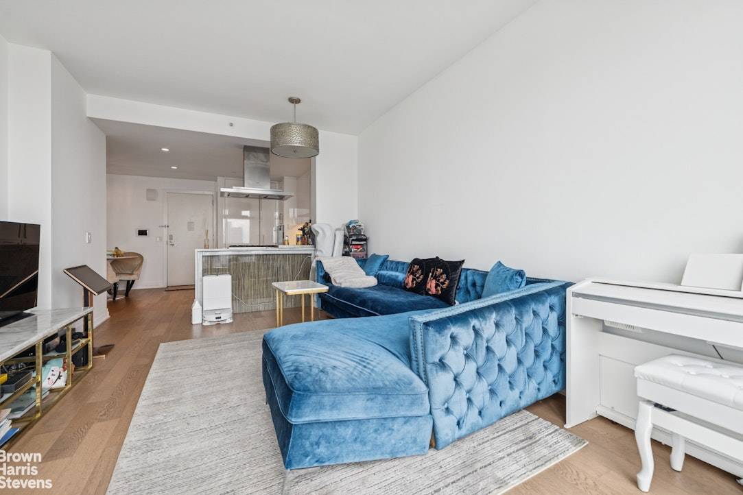 This one bedroom apartment features south facing exposures in the living room and bedroom, and is equipped with a large open kitchen with top appliance set, a bathroom with large ...