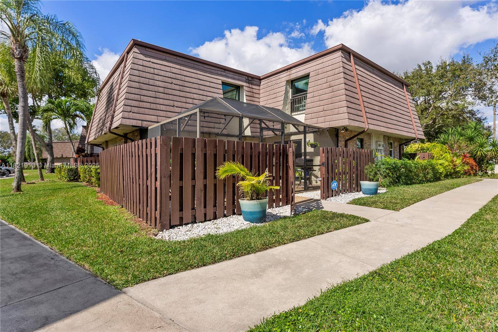 Price Reduction ! Remodeled Townhome with Lake amp ; Park Views Beautiful 2BR 2.