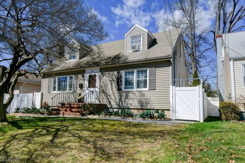 Beautiful Cape Cod home set on a generous 60x110 lot, offering the perfect blend of space, comfort, and location.