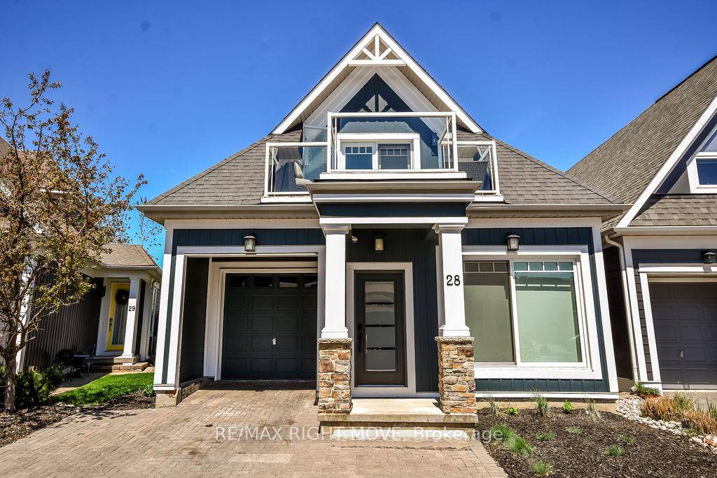 Nestled in a private, gated community on the shores of Lake Simcoe in the heart of Orillia, this beautifully updated executive home offers over 2, 250 sq.