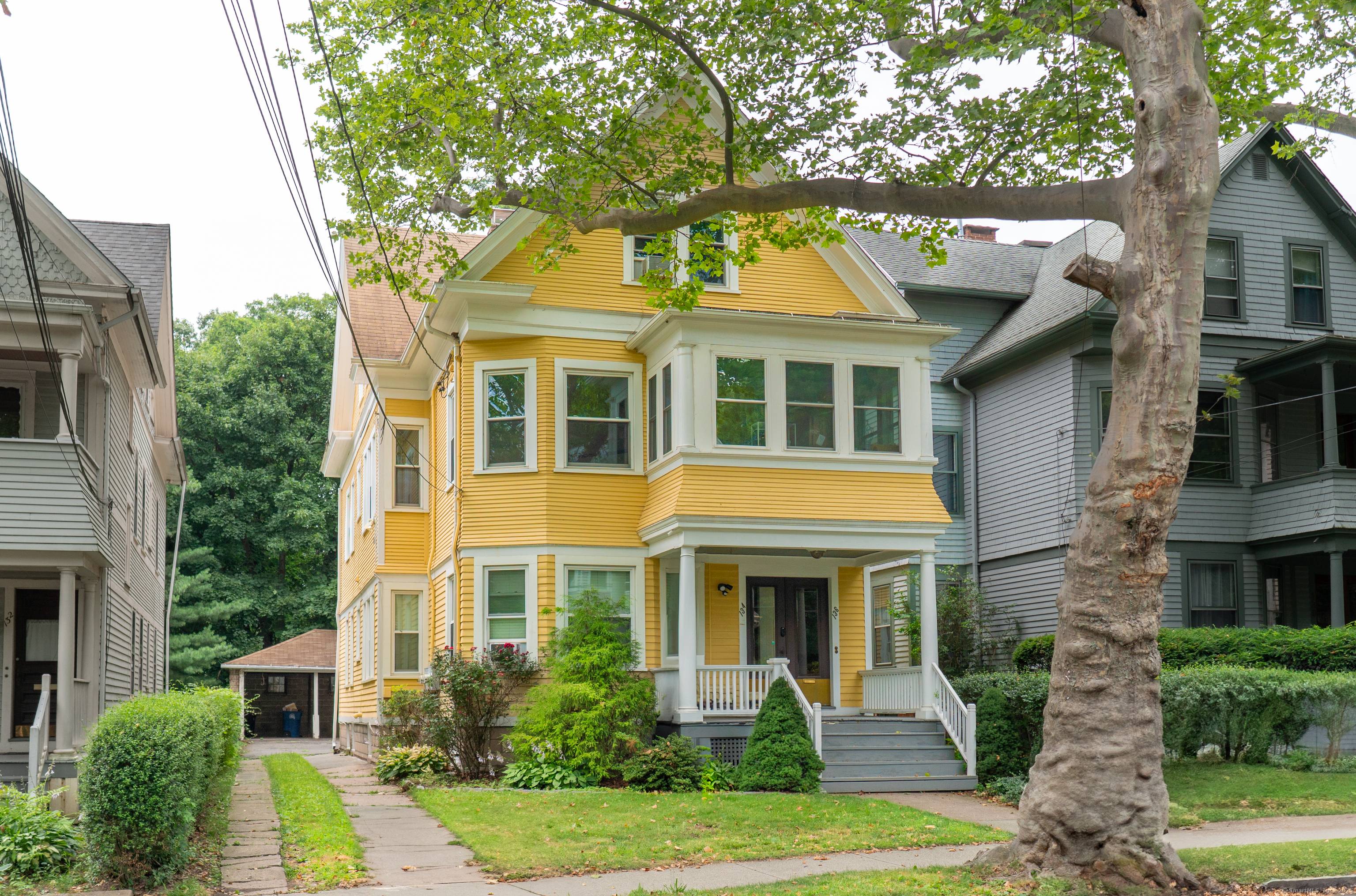 Welcome to 134 Mansfield Street, perfectly situated just steps from the Yale Campus !