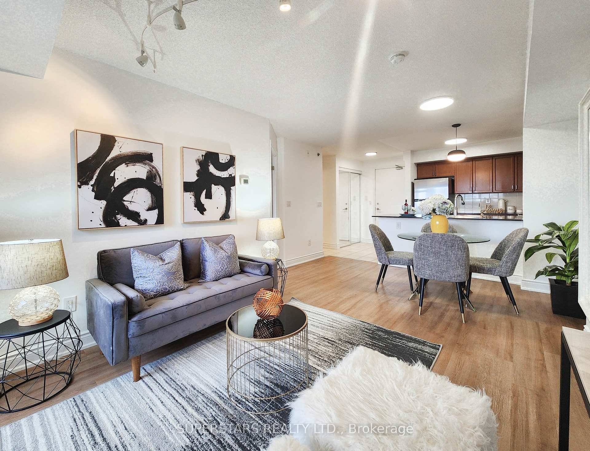 THE BEST VALUE ! ! ! Absolutely Immaculate 2 Bedrooms Turn Key Unit In Sought After North York.