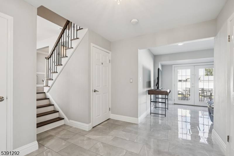 Meticulously maintained 3 bedroom, 2.