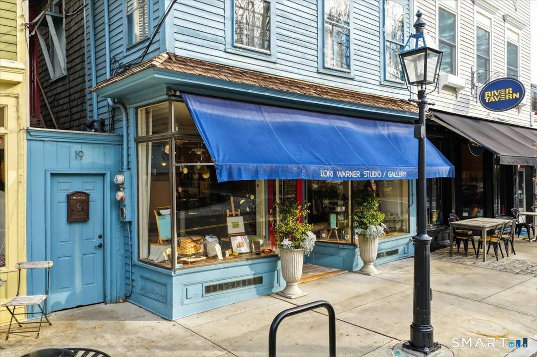 Opportunities like this rarely come along.