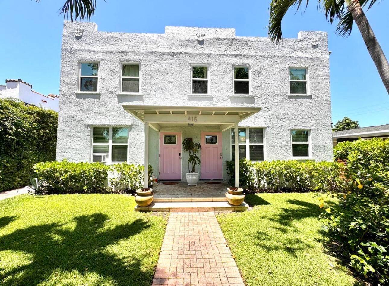 Located in the Historic Northwood District, Casa Serena is a fully occupied, high income, six unit multi family residential complex.