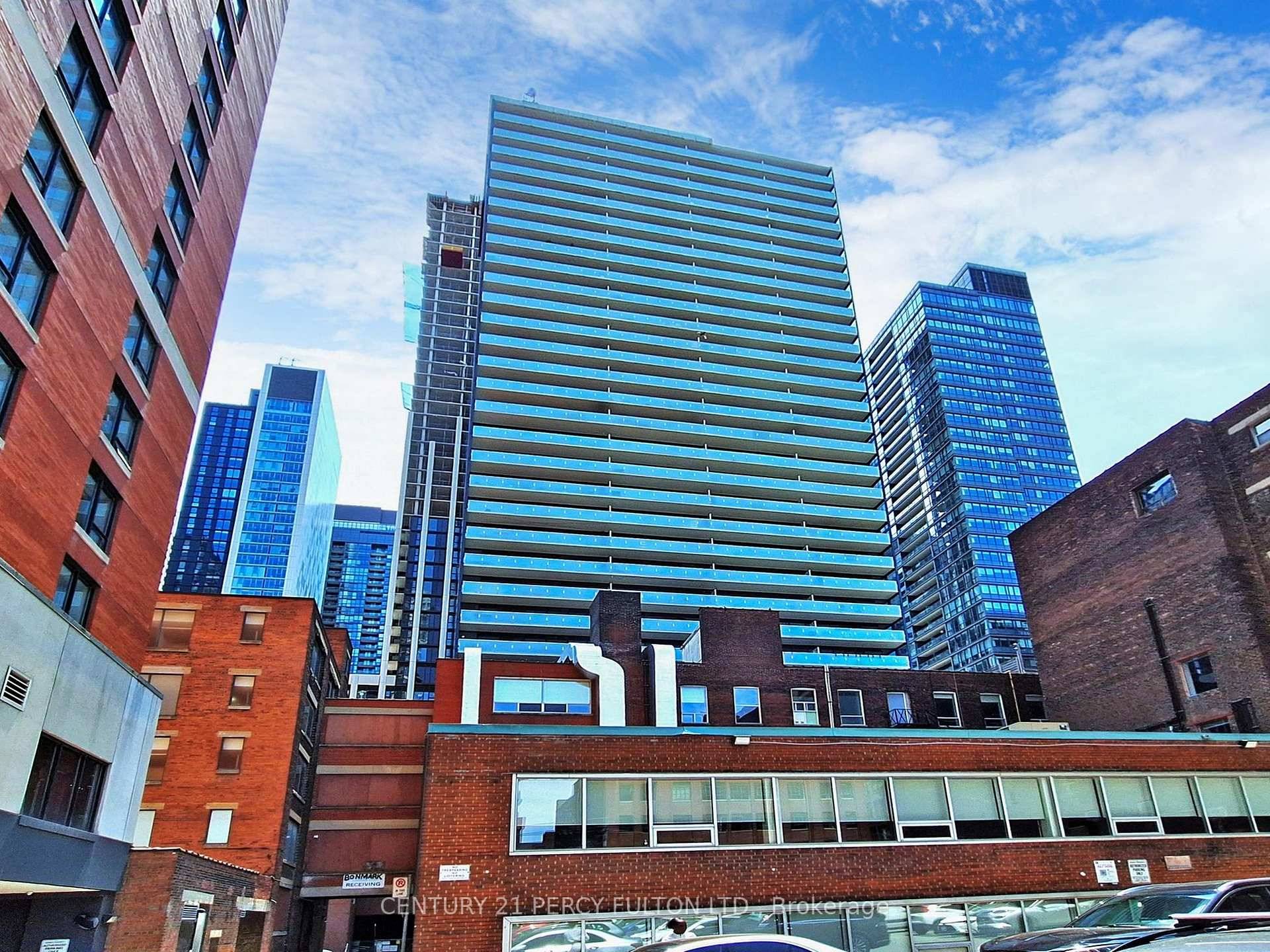 Rarely Offered 3 Bedrm 2 Bathrm Southeast Corner Suite At King Charlotte Boasting The Largest Floor Plan In The Building, Flr To Ceiling Windows W Panoramic City Views, 259Sq Ft ...