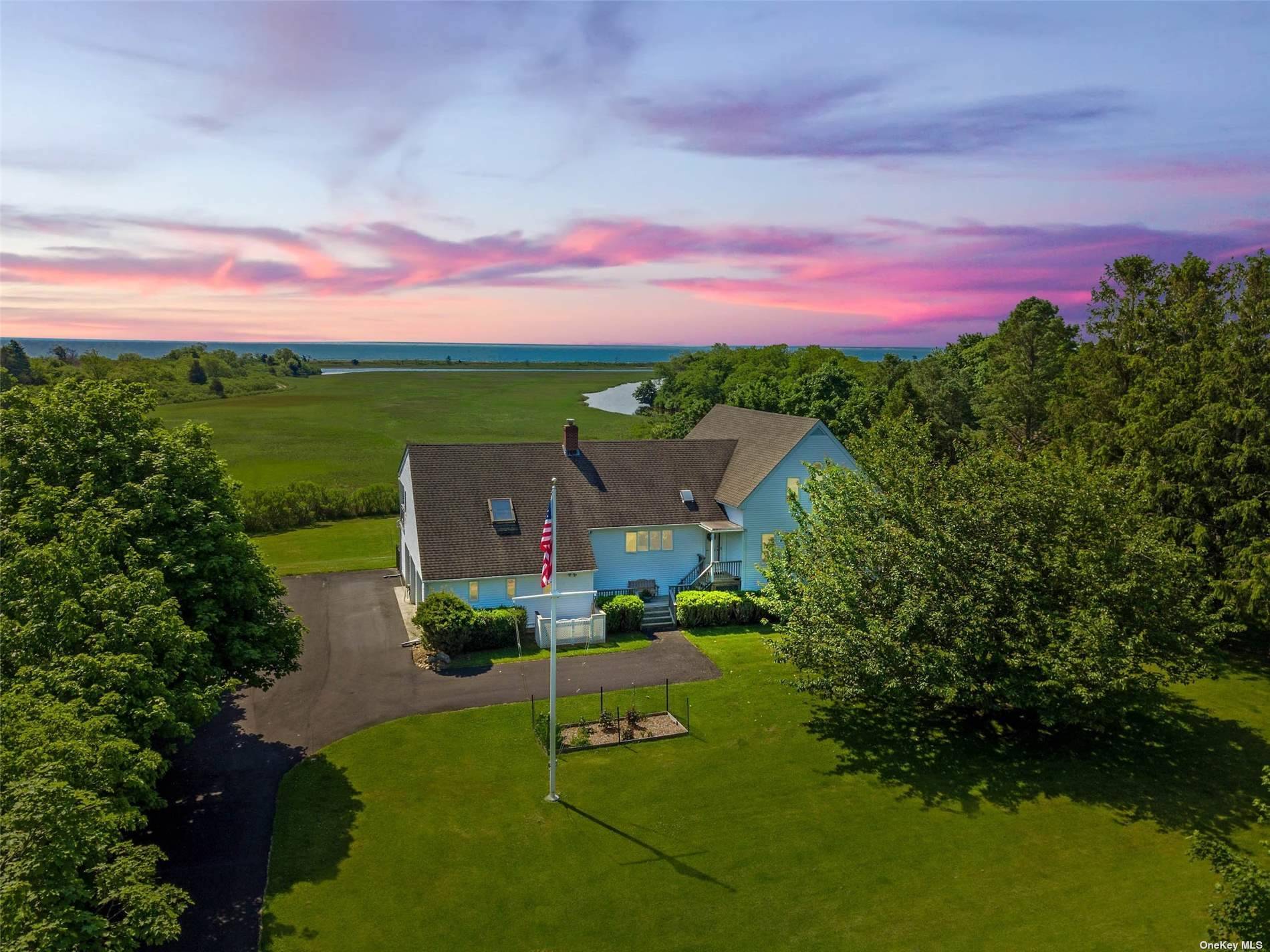 Forever Views ! Welcome to 37900 Main Rd Orient.