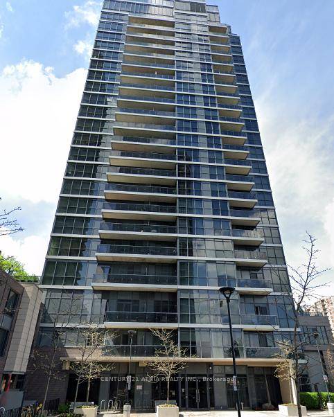 Welcome to this spacious and bright 1 Bedroom Unit, nearly 600 sq ft 1 bedroom condo featuring soaring 9 foot ceilings and an unobstructed west facing view that fills the ...