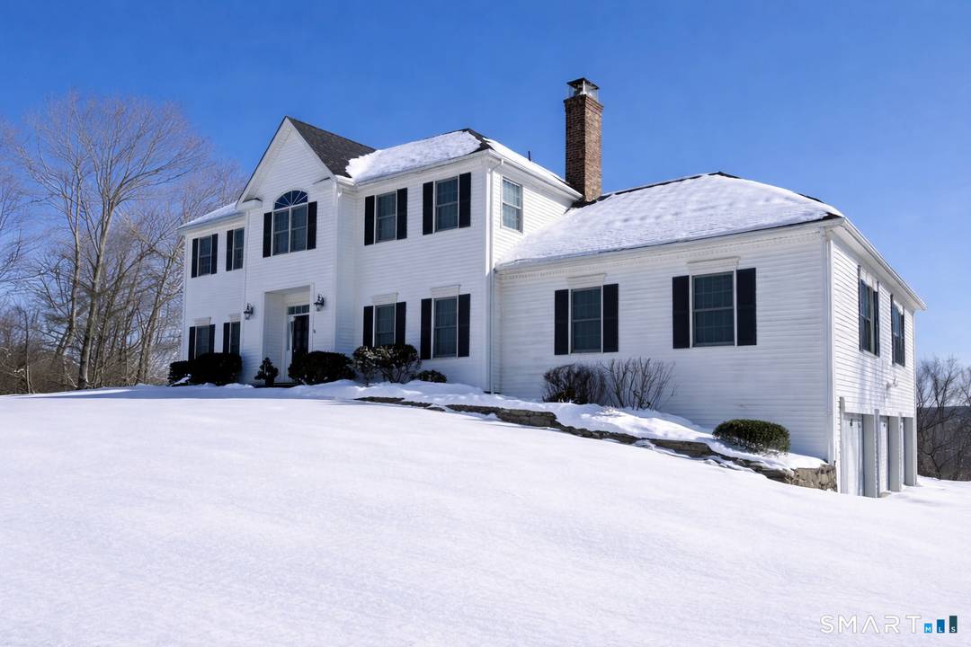 Welcome to 412 Laurelwood Lane !