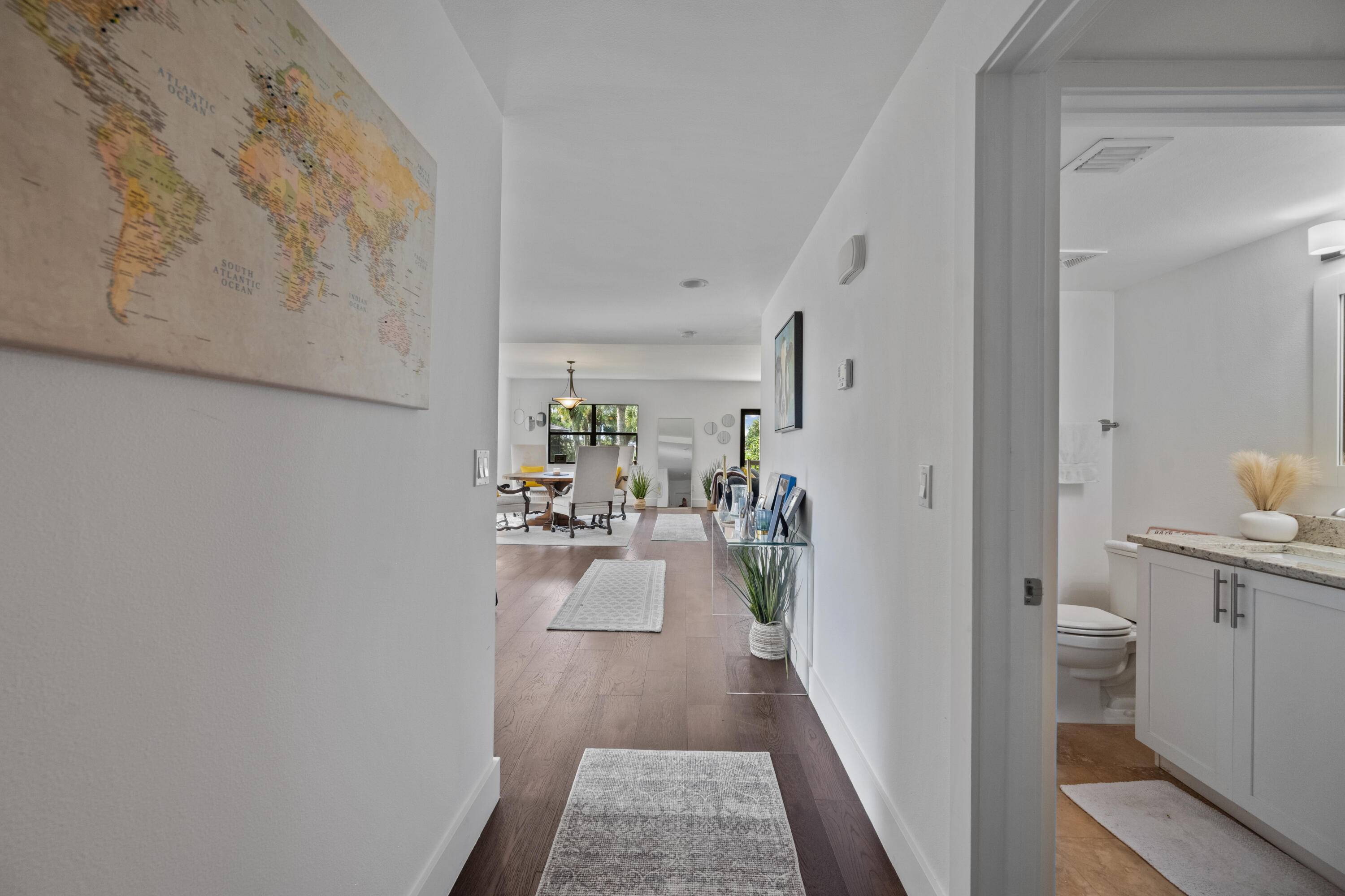 This beautifully updated second floor condo nestled within Palm Beach Polo Country Club offers all of the luxuries ; A community pool, access to the fitness center, 2 restaurants, tennis ...