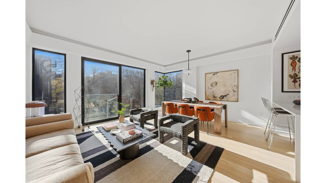 650 East 6th Street Unit 4 Elevated above the treetops, Residence 4 at 650 East 6th Street is a bright and beautifully designed two bedroom, two bath home offering open ...