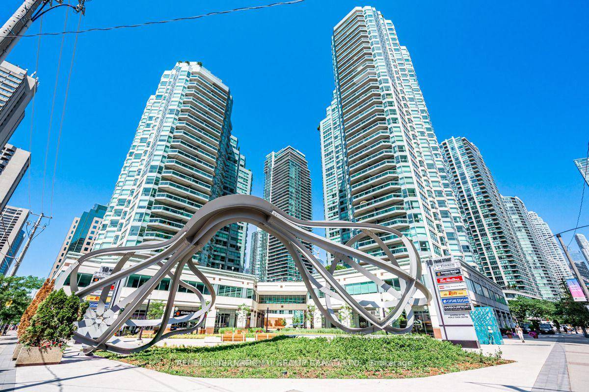 ALL INCLUSIVE ! ! ! Located In The Iconic World Trade Centre, With Unobstructed Lake amp ; Island Views, This Property Has It All !