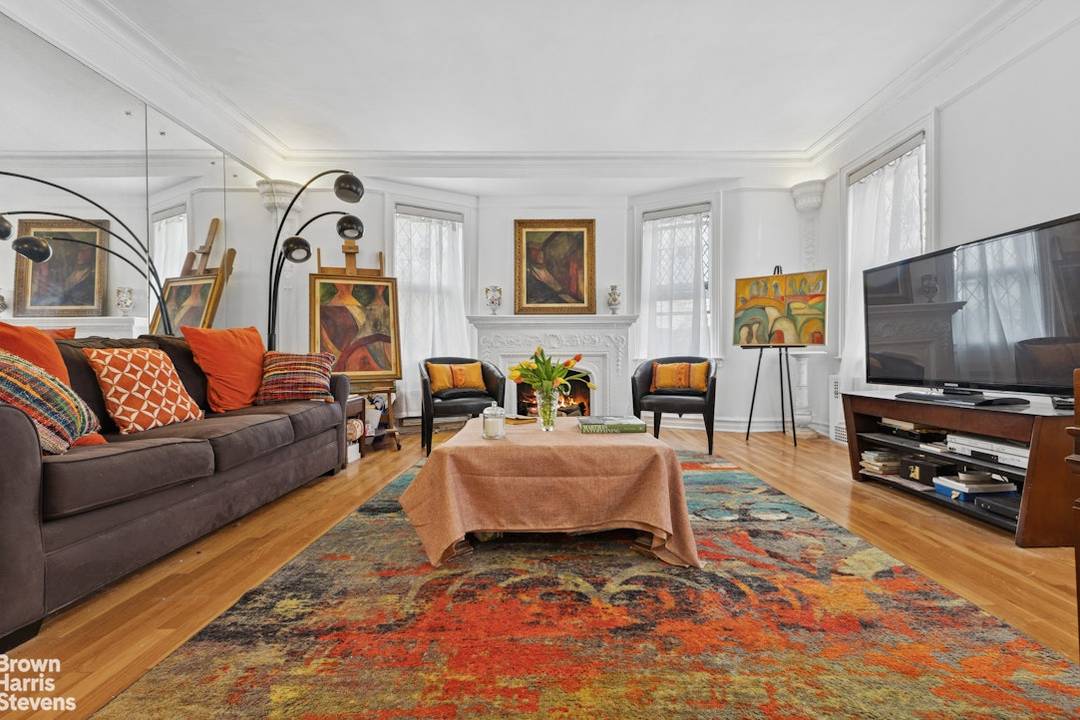 Once In A Lifetime Opportunity Exquisite Detached Corner Home.