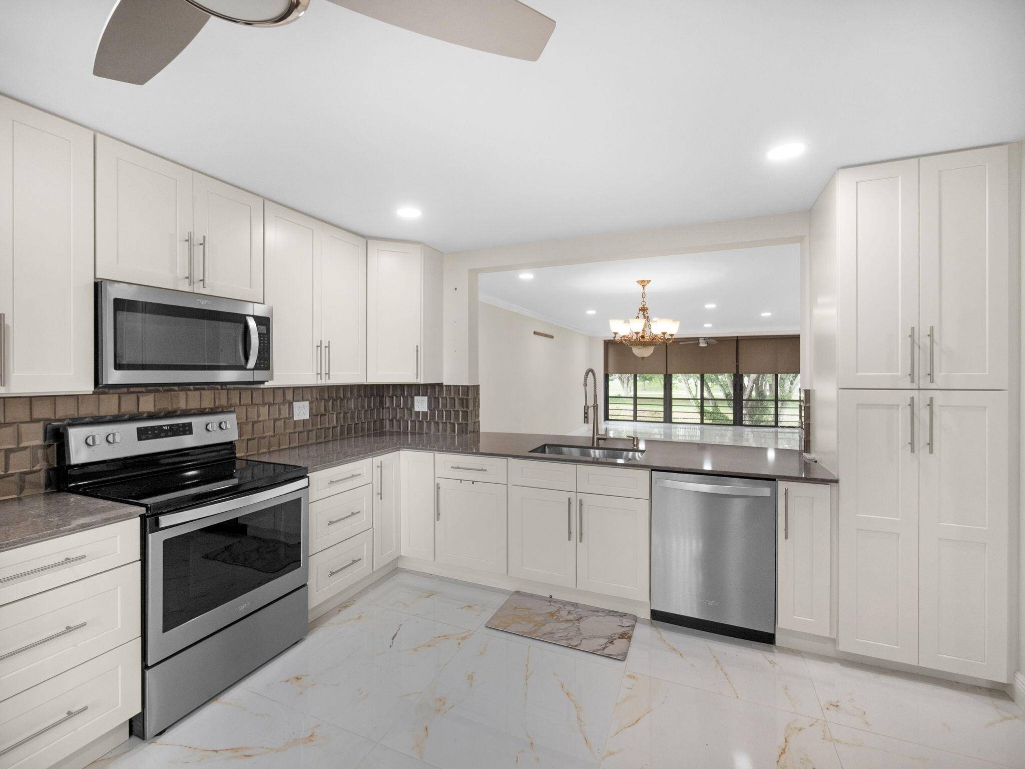 Beautifully Renovated 2nd Floor Condo in Indian Springs Country Club 55 Welcome to this stunning, fully renovated 2 bedroom, 2 bath condo located in the highly desirable gated community of ...