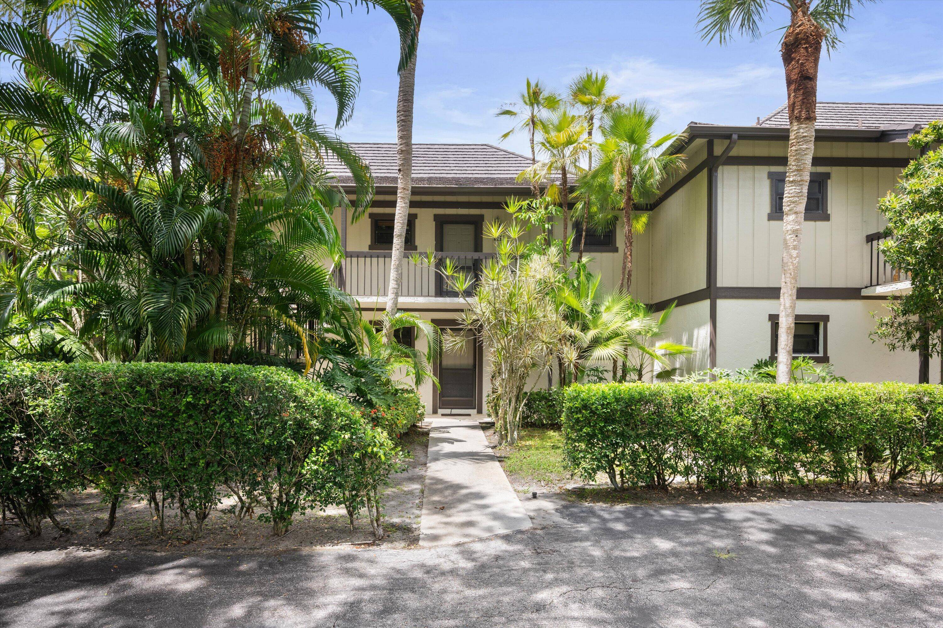 Welcome to this stunning first floor condo located in the sought after Bagatelle neighborhood.