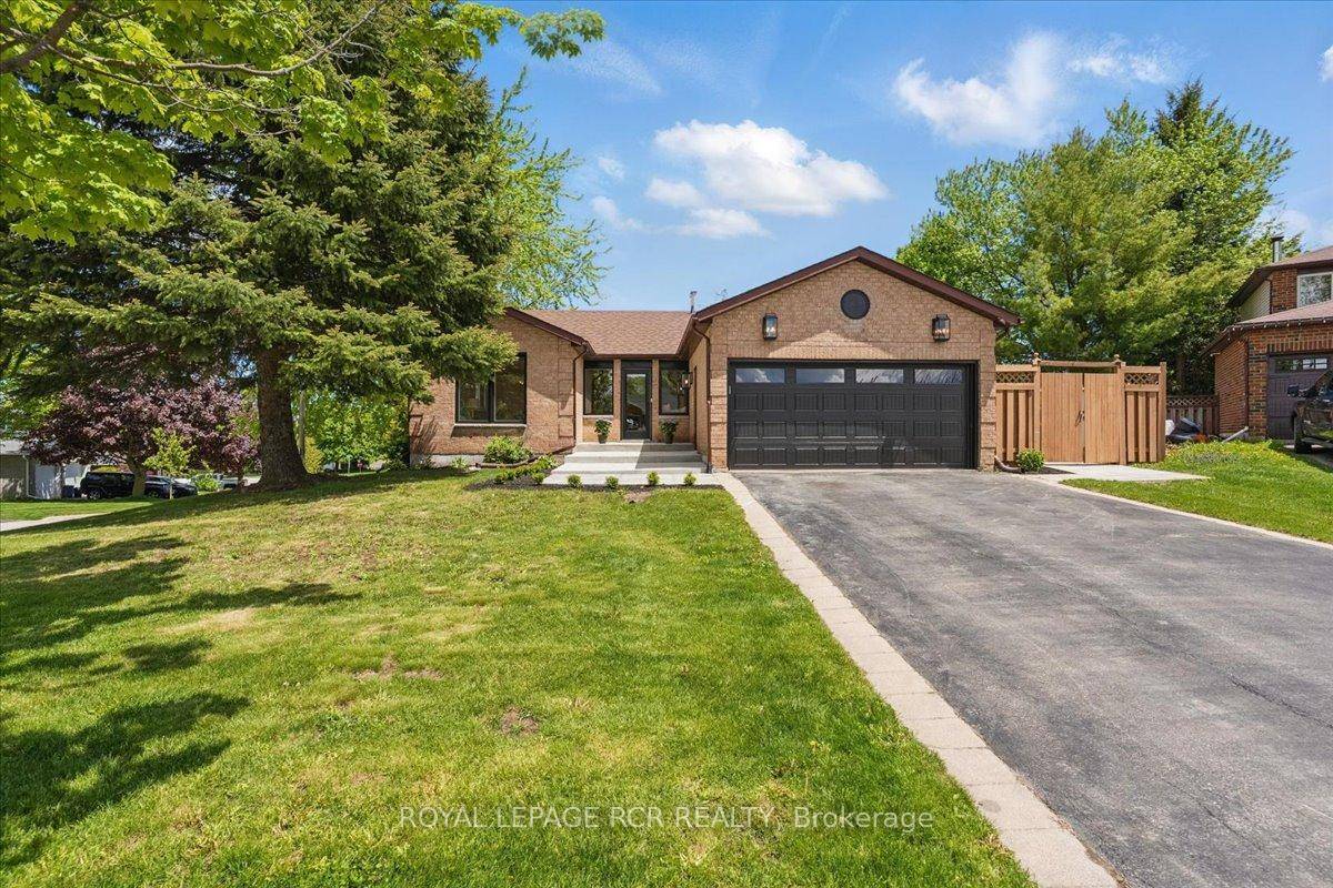 This beautifully renovated all brick bungalow with an attached 2 car garage sits on a generous corner lot in one of Orangeville's most desirable neighbourhoods.