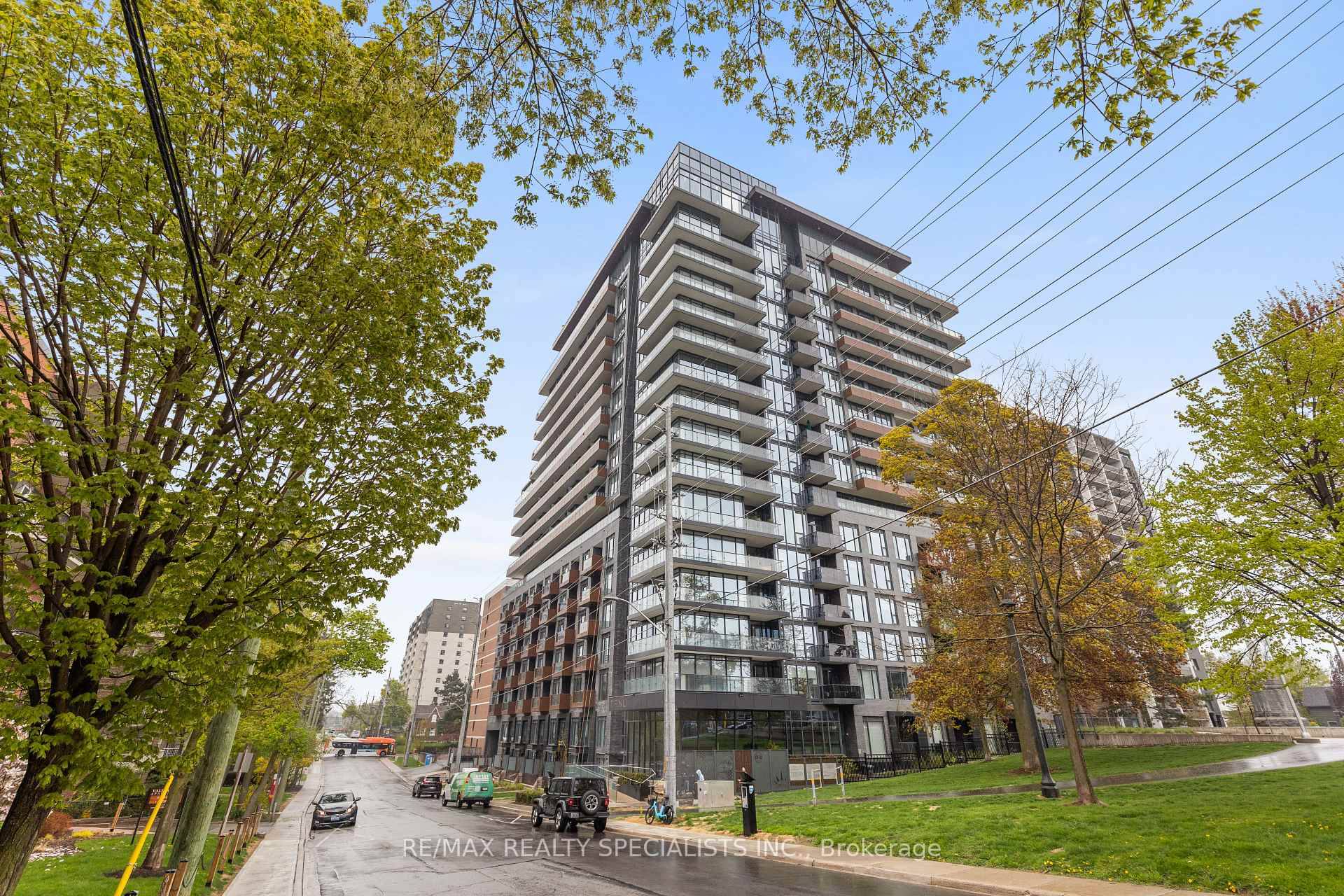 Welcome to Suite 1503 at TANU Condos One of Port Credits premier addresses for luxury living.