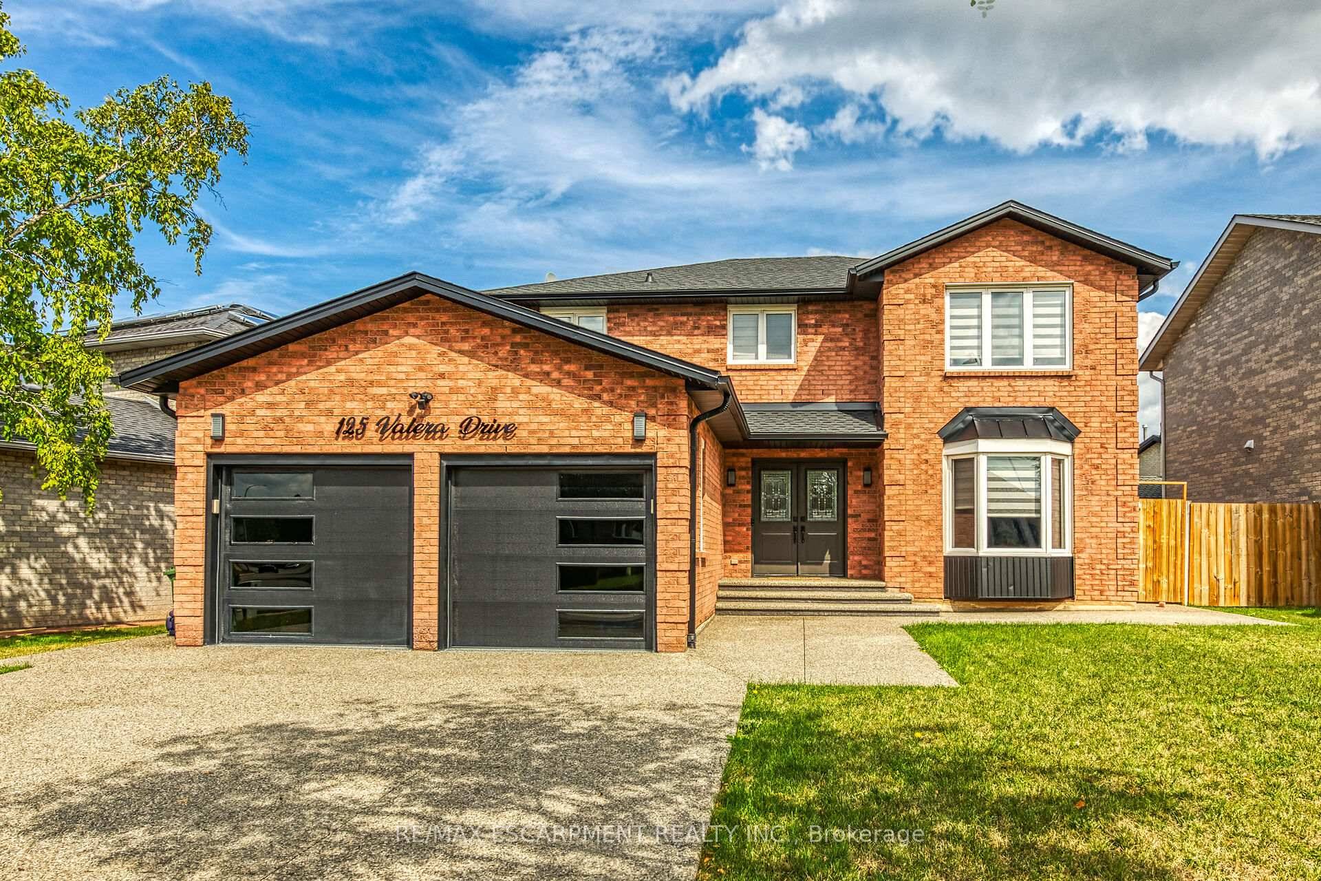 Better Than New Build ! Completely Renovated 4 Bed, 3.