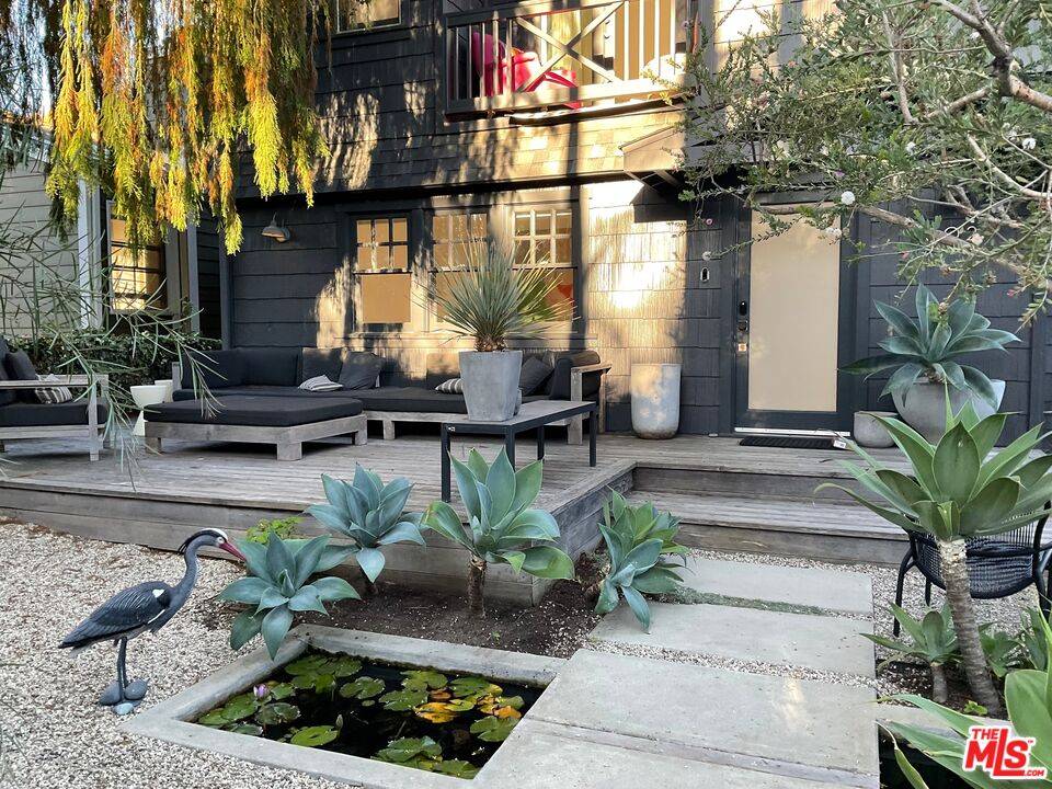 802  N Nowita Pl Marina Del Rey LA
