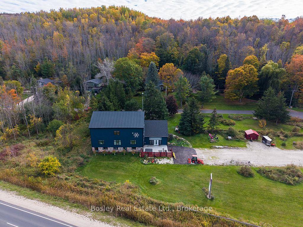 Iconic Post and Beam Commercial Barn Conversion in South Georgian Bay 6, 200 sq ft C4 86 Zoning 2.