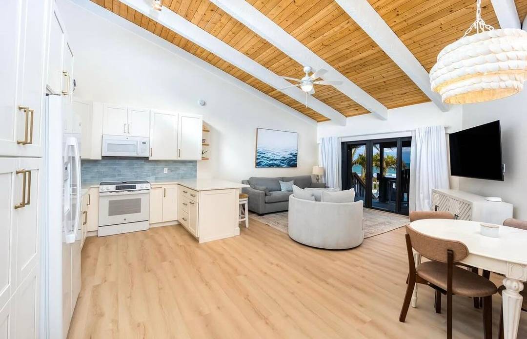 Welcome to Paradise ! This stunning Beachwood Villas condo has been fully renovated in 2024 and is offered fully furnished as turnkey as they come !