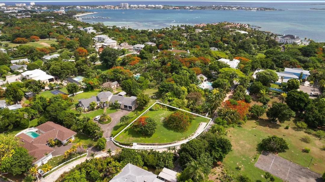 BRACE RIDGE ROAD Land New-Providence