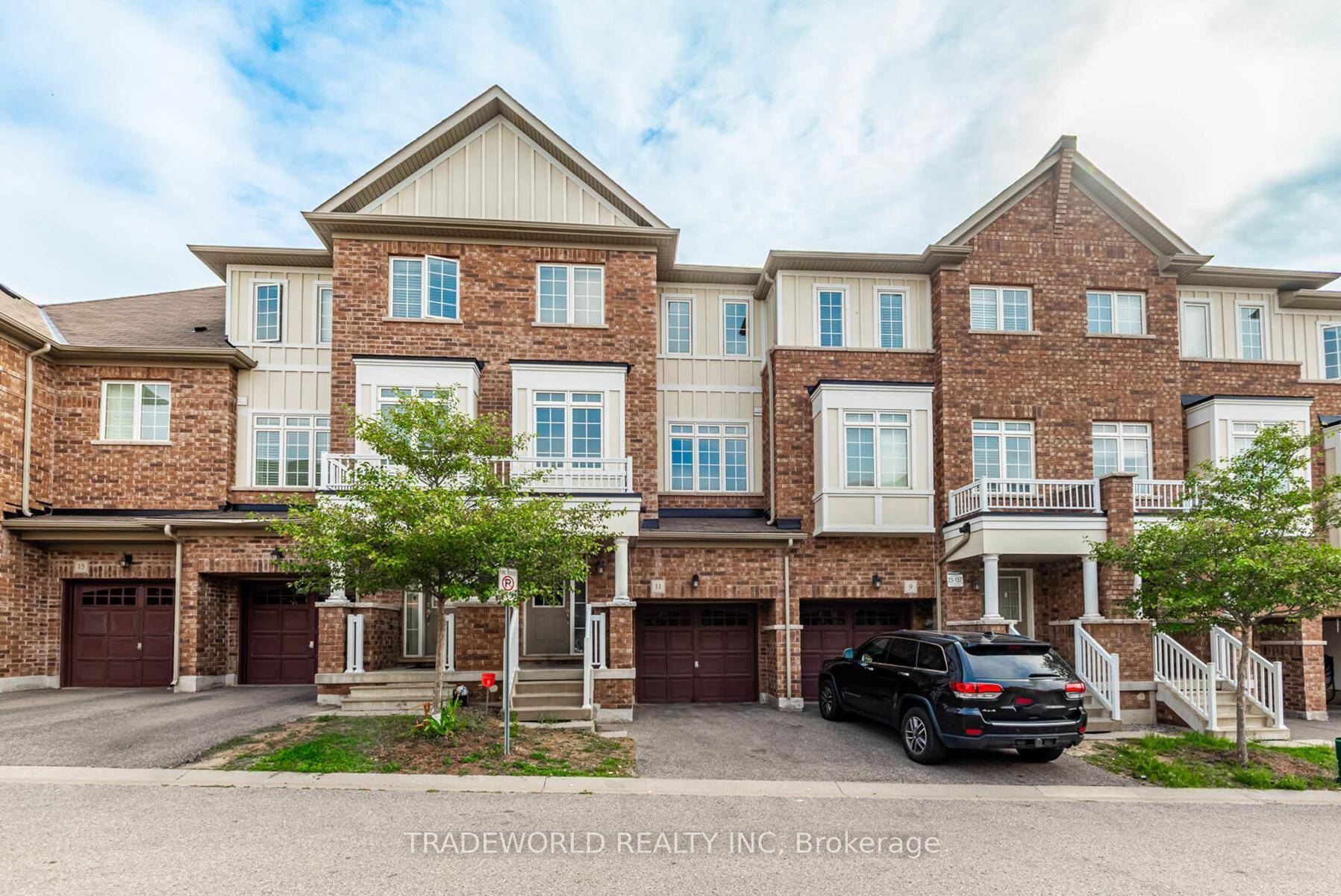 Built by Greenpark Homes 1750 Sq Ft 9 Foot Ceiling On Main Floor Open Gourmet Kitchen With Upgraded Stainless Steel Kitchen Appliances Breakfast Island Connecting To A Spacious Breakfast Area ...