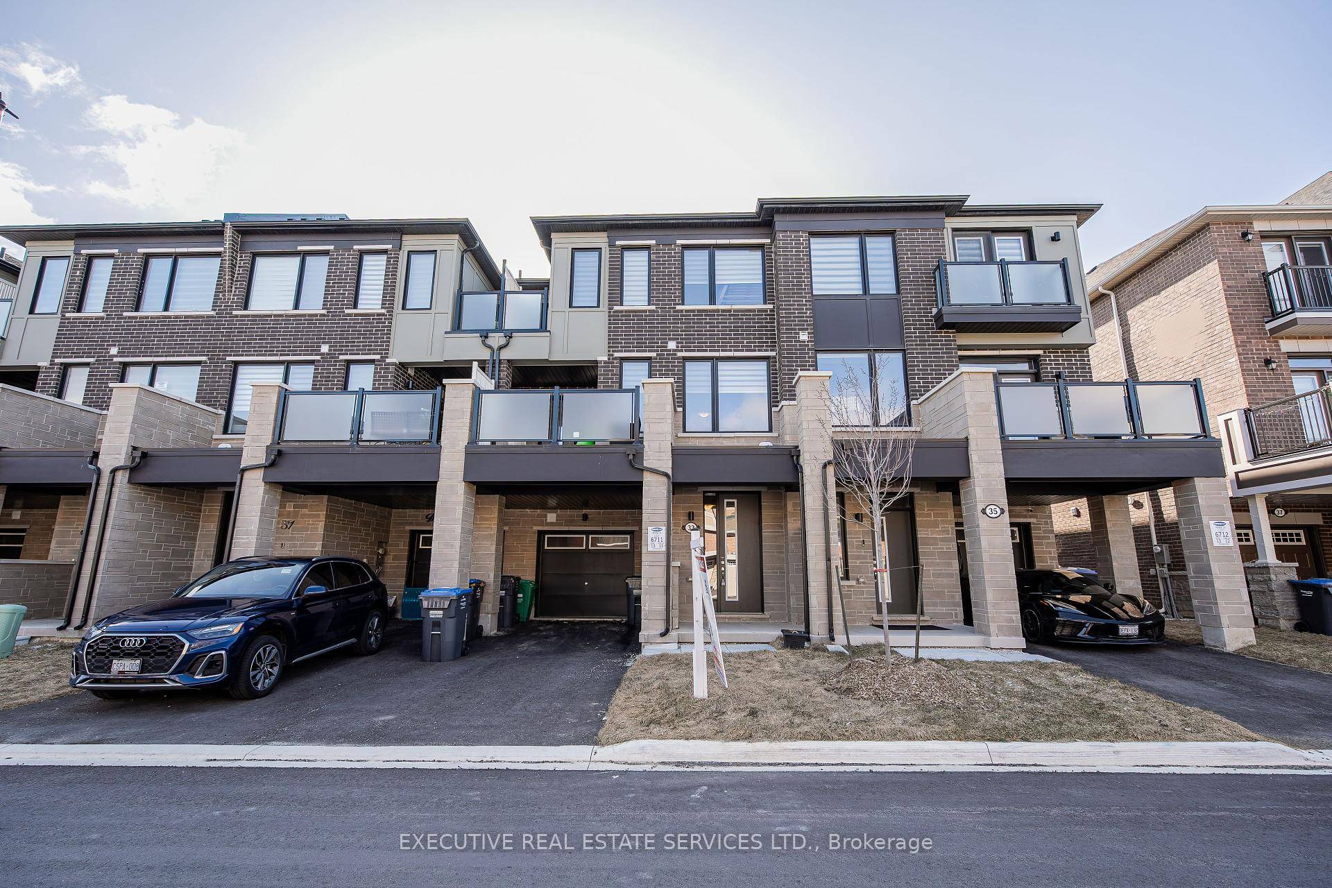 Welcome To 33 Keppel Circle !