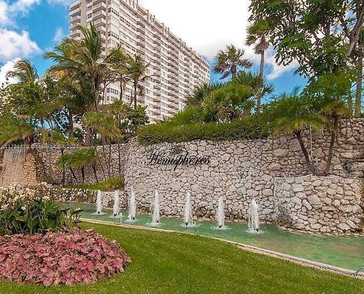 OCEAN FRONT CONDO WITH AMAZING OCEAN VIEWS.