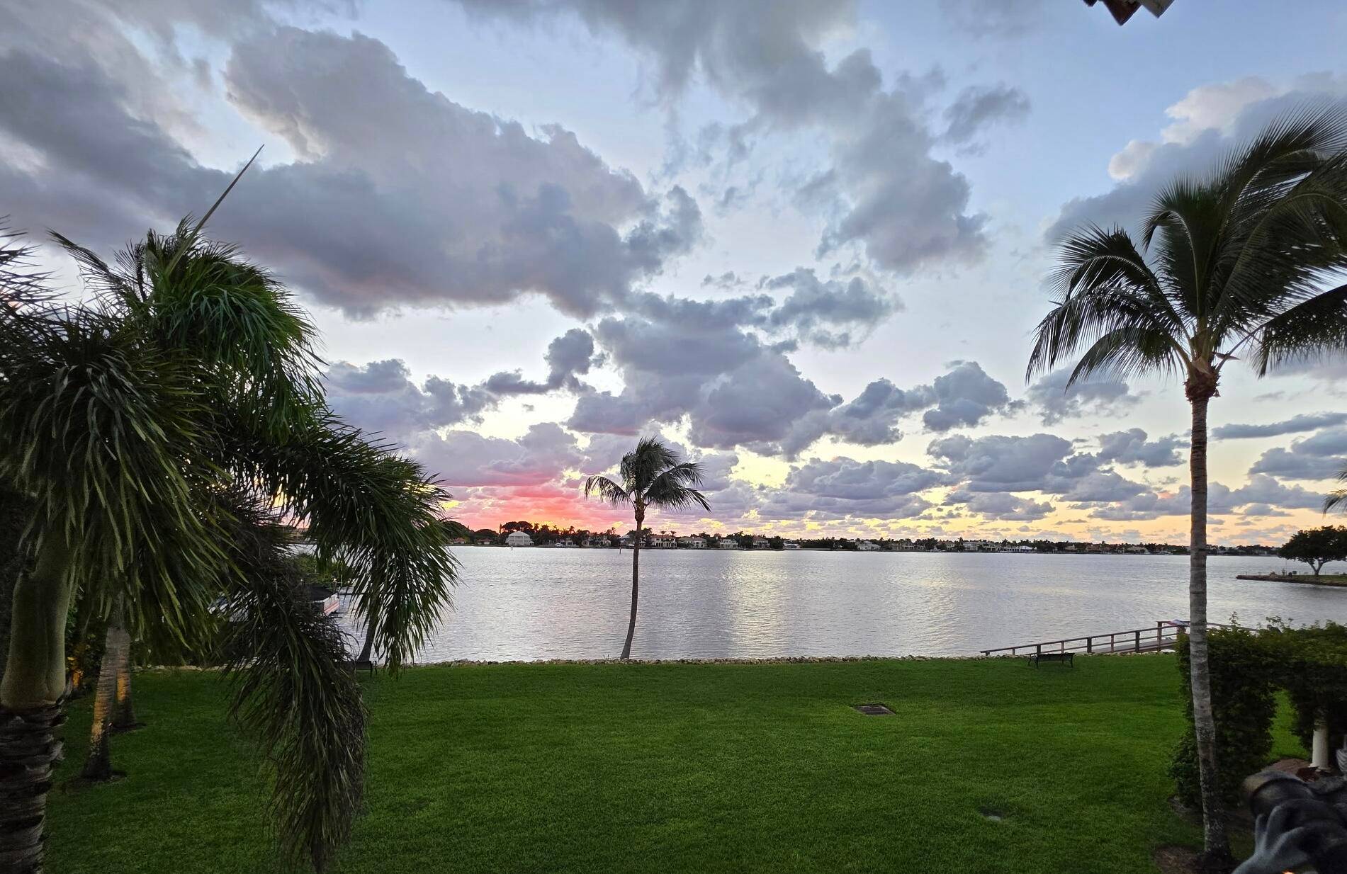 Beautiful End Unit Townhome Waterfront Living in HypoluxoWelcome to this stunning 3 bedroom, 2.