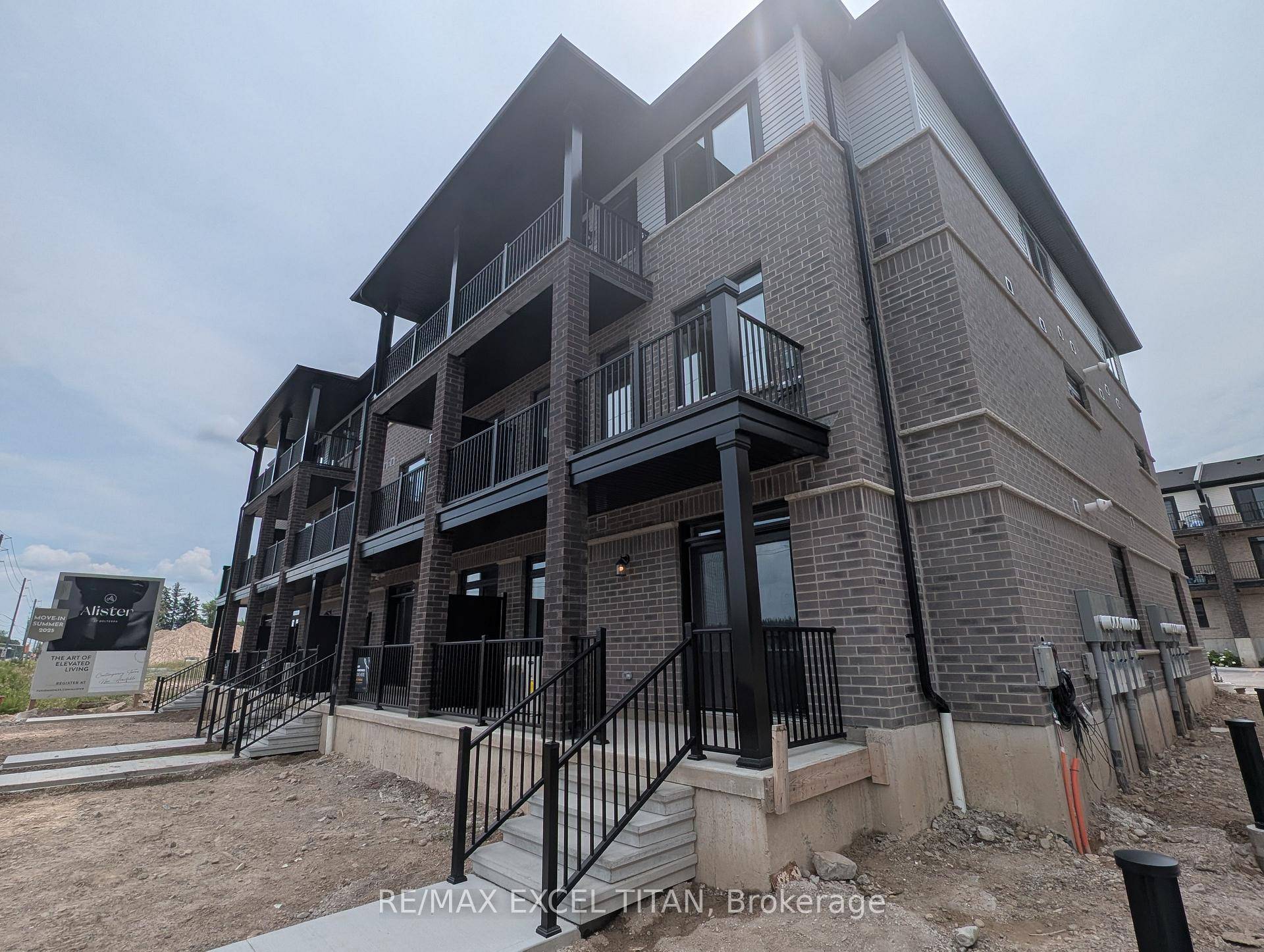 Come live in Fusion Home's latest addition in Guelph at MacAlister and Victoria !