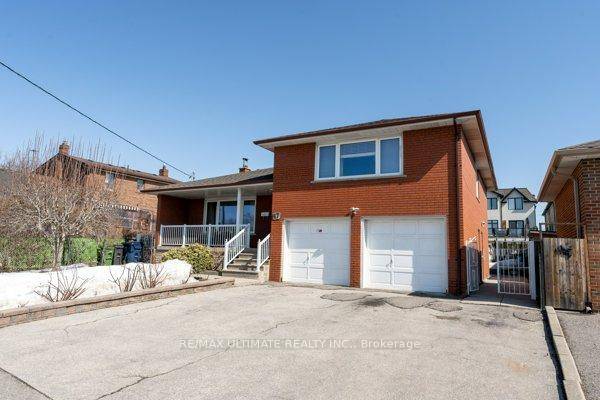 Exceptional 4 level sidesplit with 1879 square feet plus an additional 918 square feet in the basement, offering over 2500 sqaure feet of quality living space.