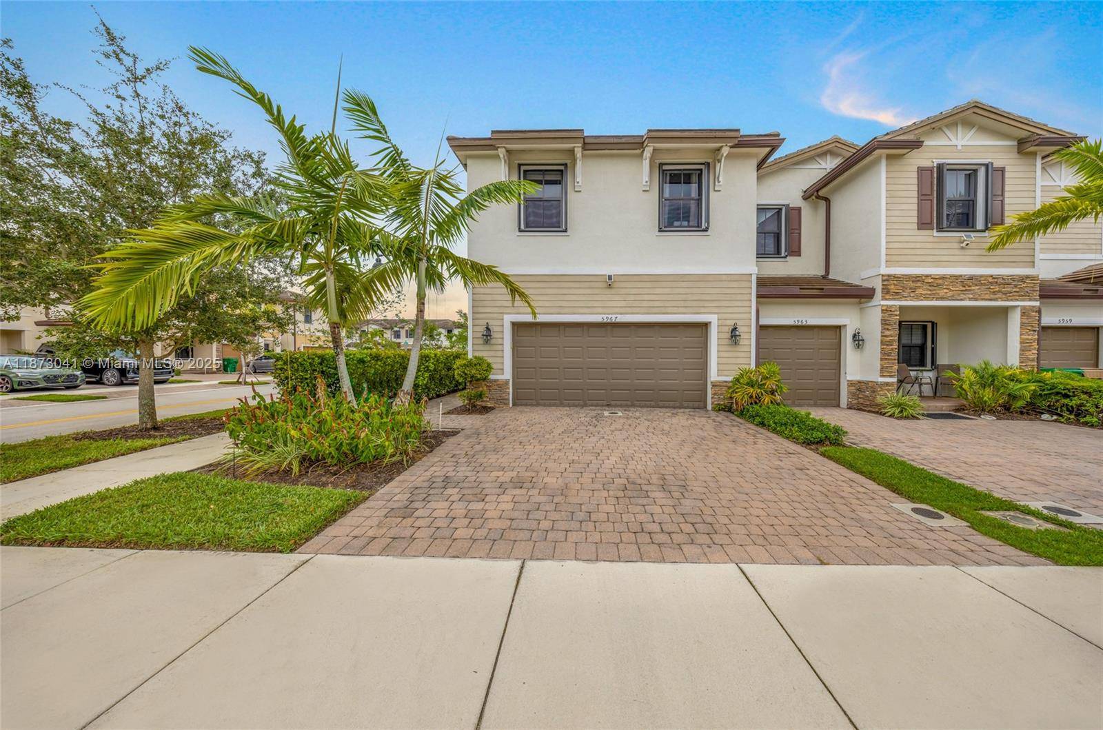 Welcome to this stunning 3 bed, 2.