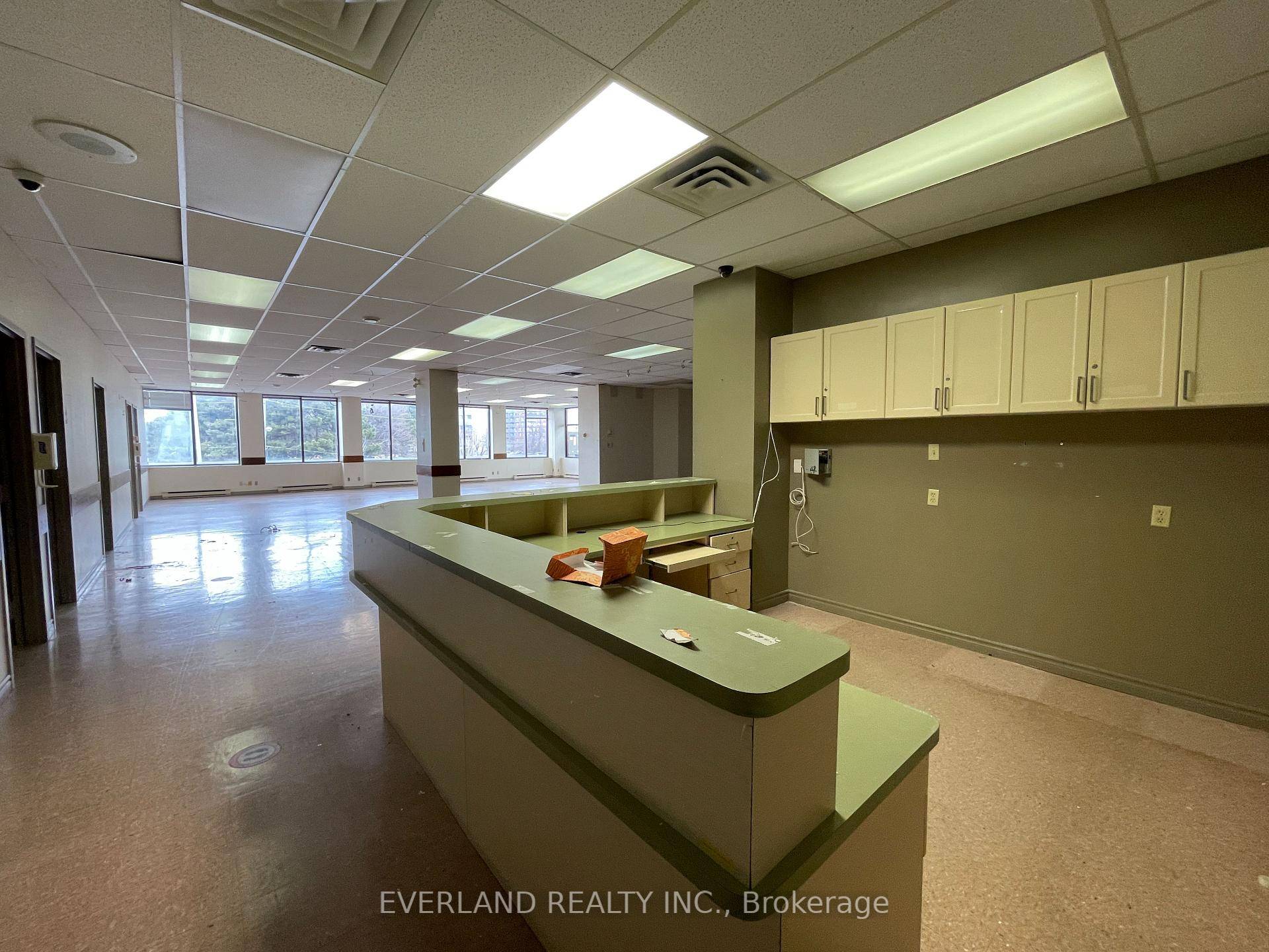 Bright Office Space In A Newly Renovated Office Building Suitable For A Variety Of Professionals.