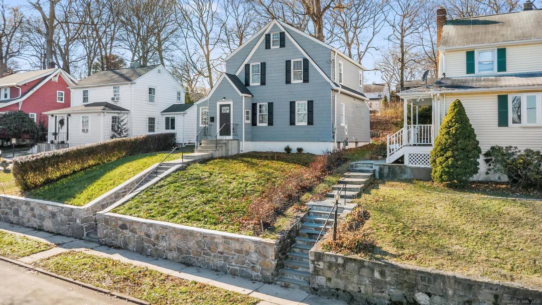 Welcome to 76 Palmer Street, your newly renovated 4 bedroom, 1.