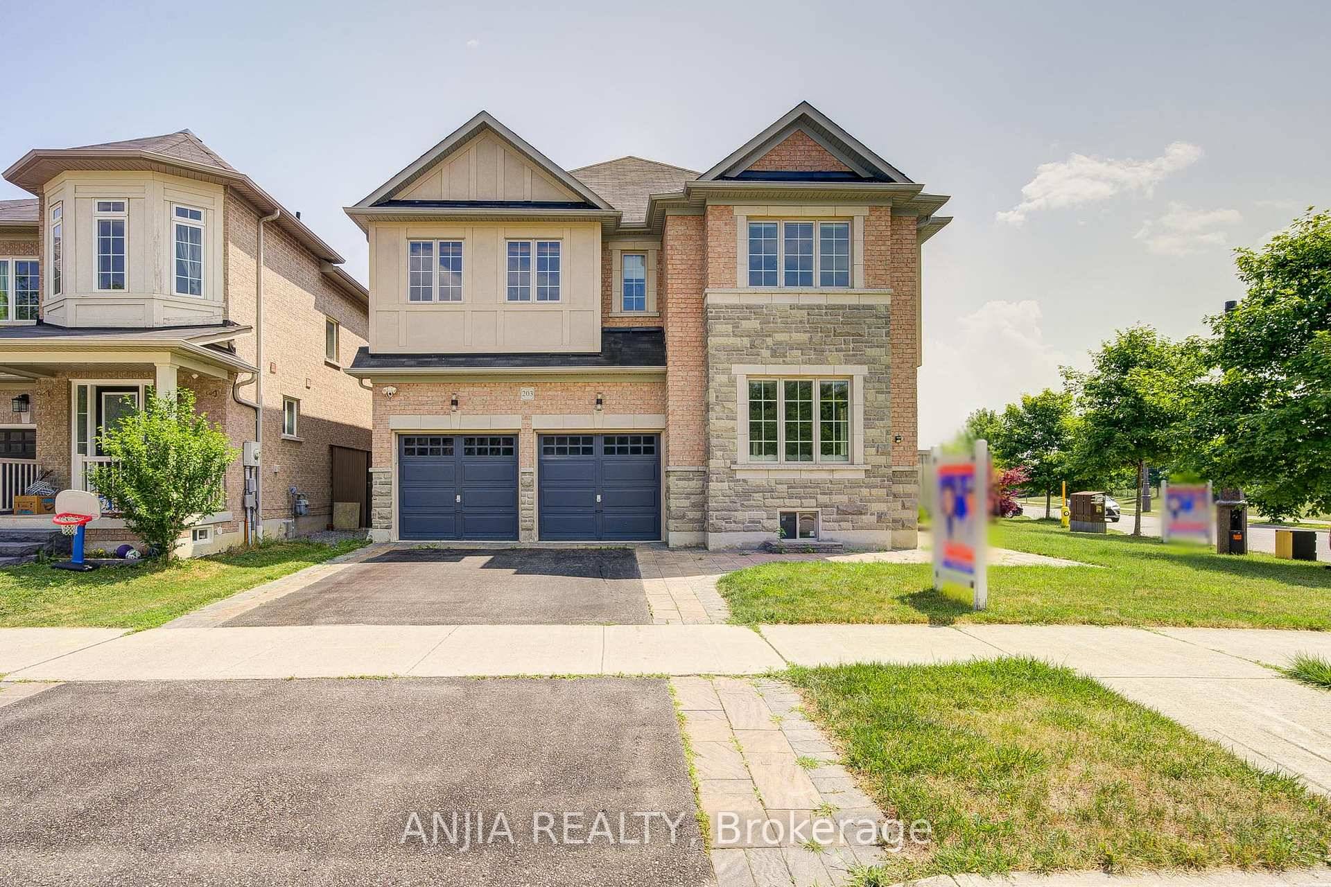 Opportunity Knocks ! Stunning Greenpark Built Detached Home On A Premium Corner Lot In The Heart Of Stouffville.