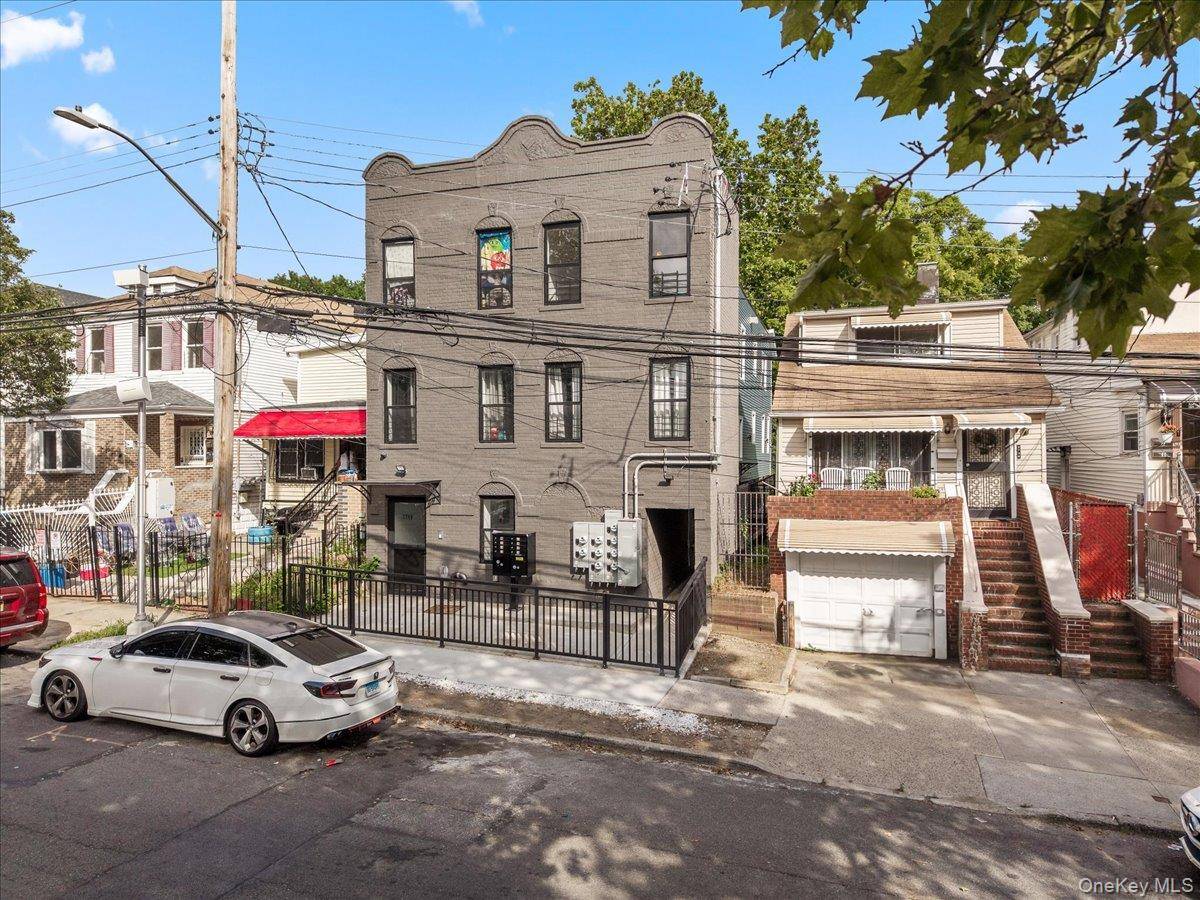 Introducing 2740 Sexton Place a fully renovated 8 unit brick residential free market building offering a modern, low maintenance investment.