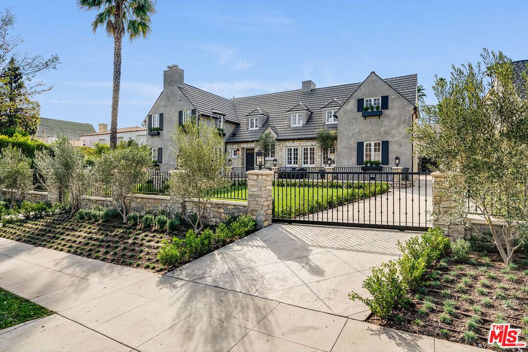 607  N ELM DR Beverly Hills Flats LA