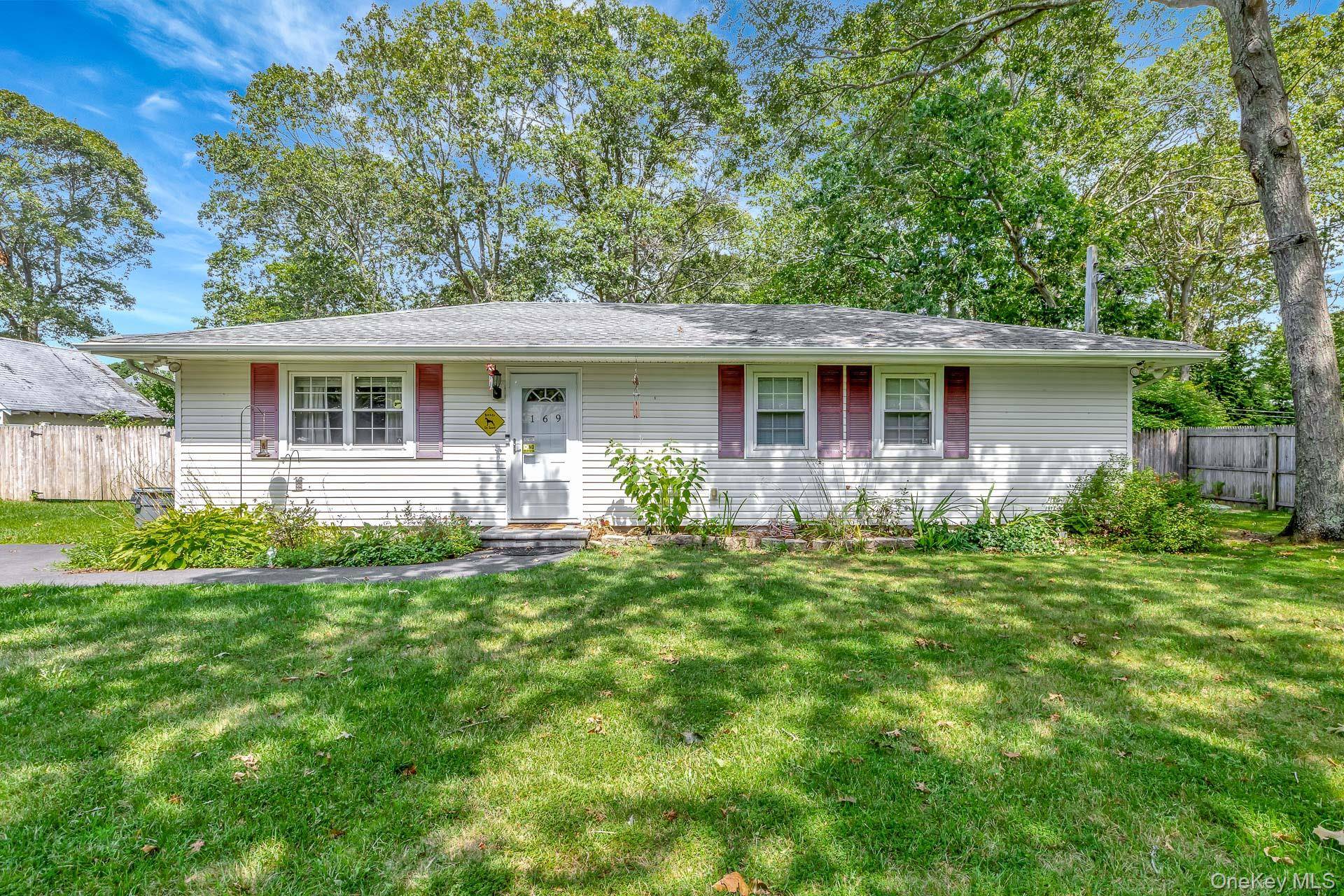 Turn key 3 Bed 1 1 2 Bath Ranch With A Detached Garage.