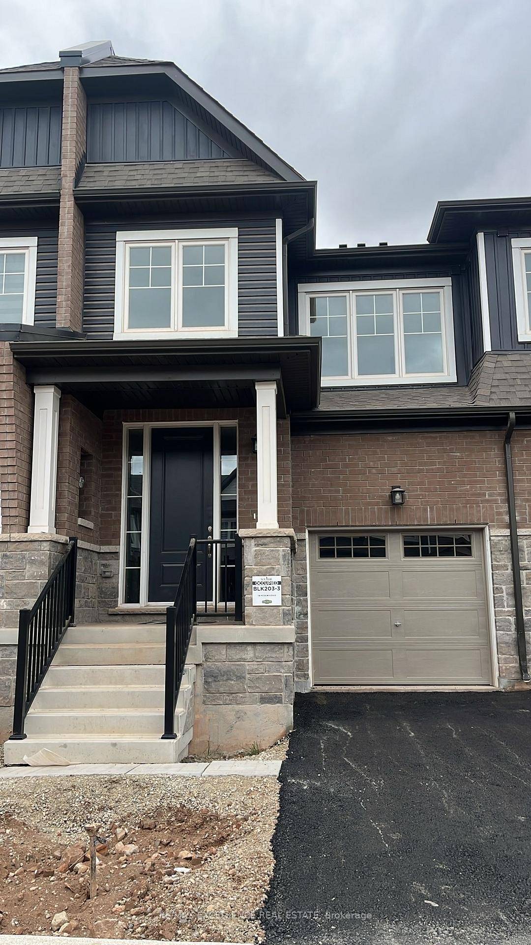 Welcome to Erin Glen, a beautiful new community where modern design meets small town charm.