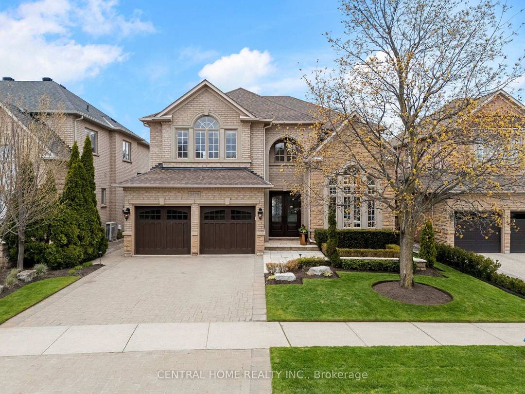 Absolutely spectacular Fernbrook Wedgewood home offering above 5, 000 sq.