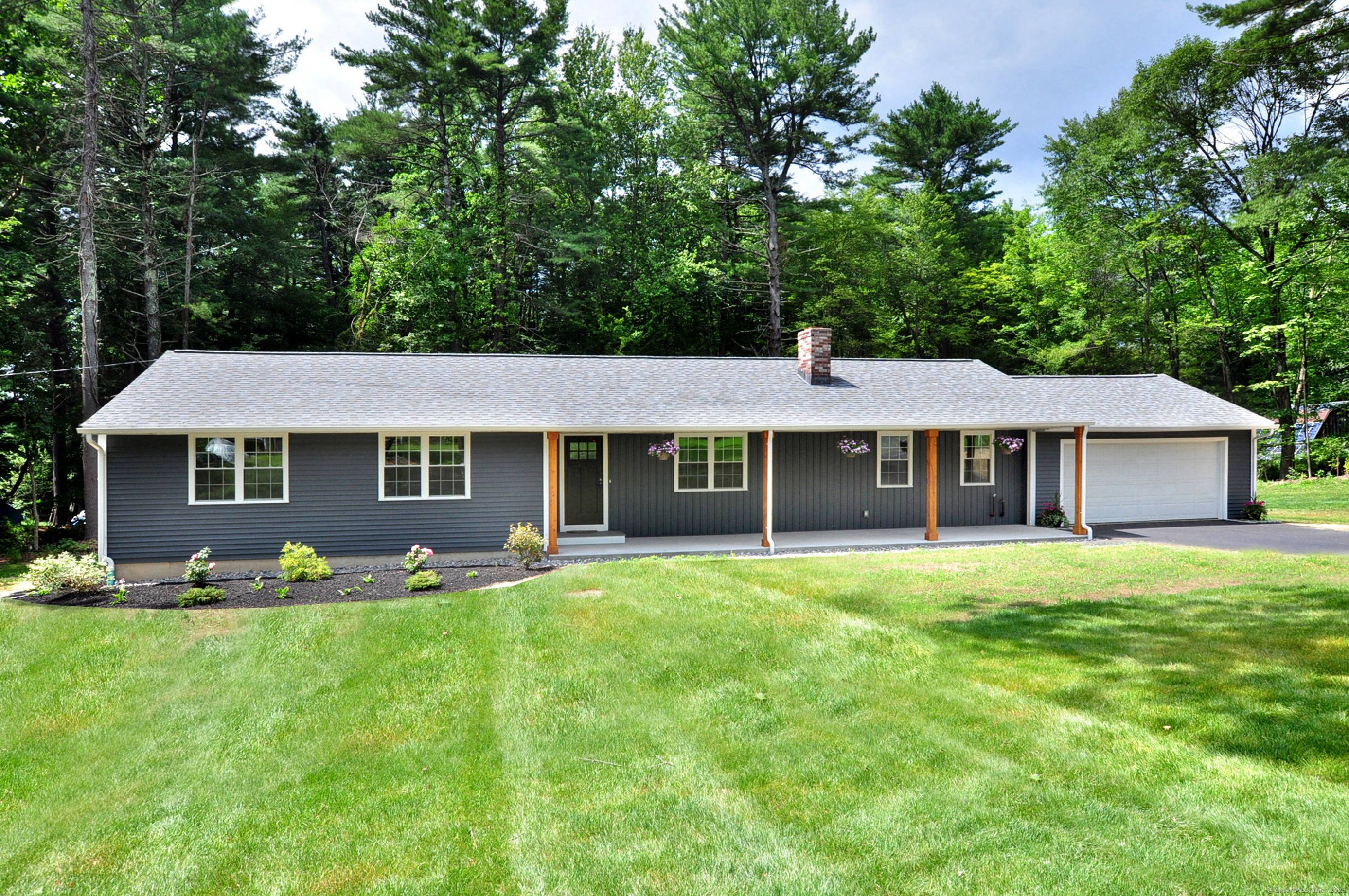 Beautifully Remodeled Ranch on Cul de Sac St.