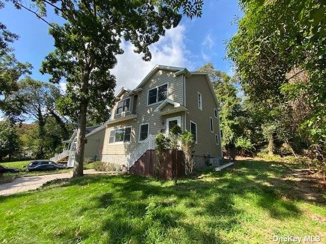 Beautiful colonial just a few minutes from the North Shore beach.
