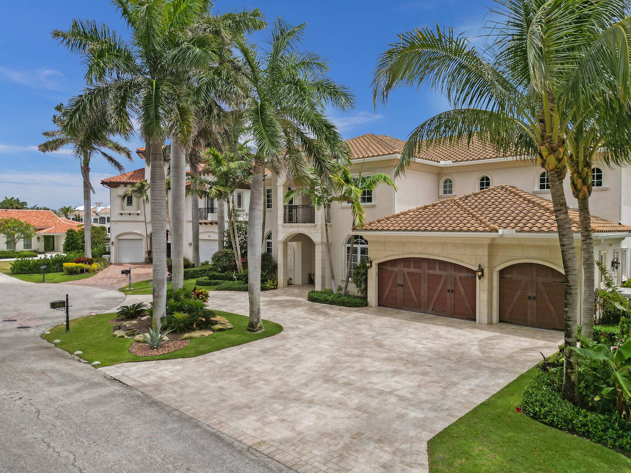 Nestled just one lot away from the pristine Intracoastal Waterway, this remarkable Southern exposure waterfront abode presents an unparalleled opportunity for the discerning renter.