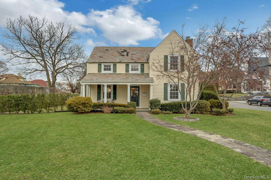 Welcome to 21 Homestead Avenue, ideally located in the desirable Wilmot Manor section of Eastchester.