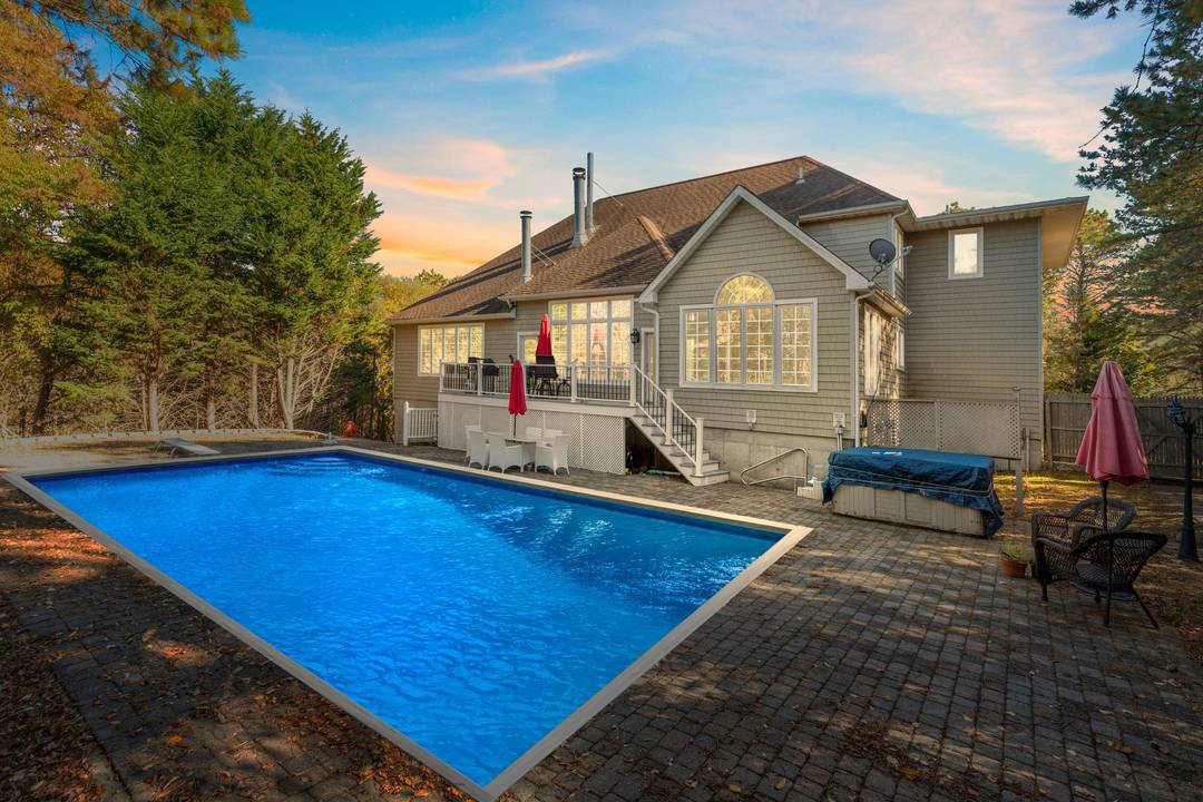 Southampton Shinnecock Hills Retreat - Skip the Traffic