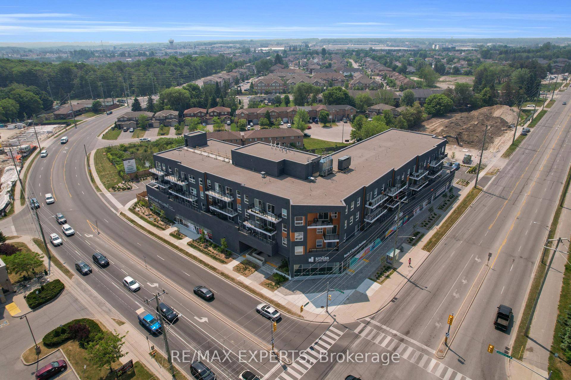 Welcome Home to 430 Essa Condos in Barrie.