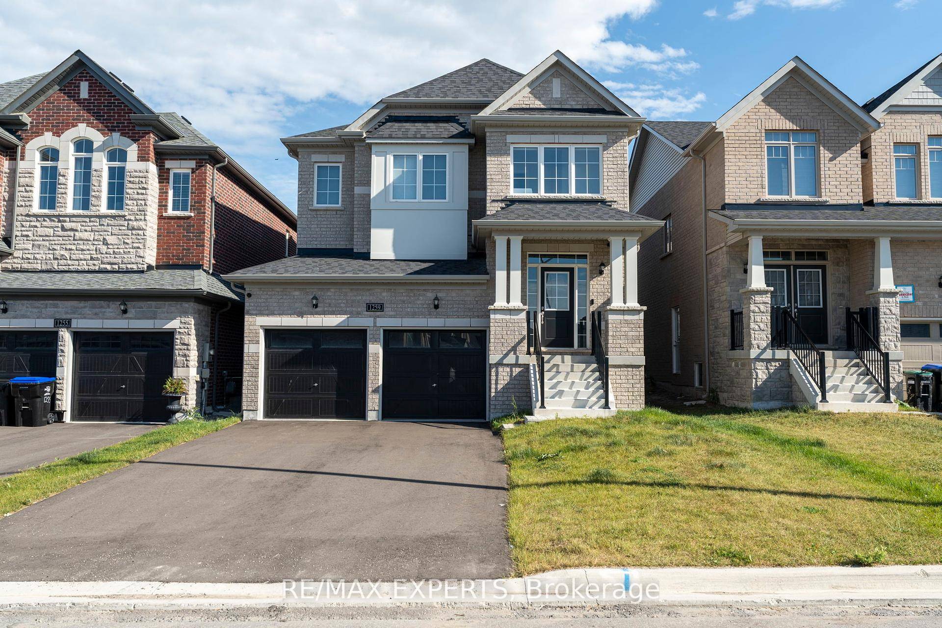 Welcome to this stunning model home the skipper built by Pristine Homes !