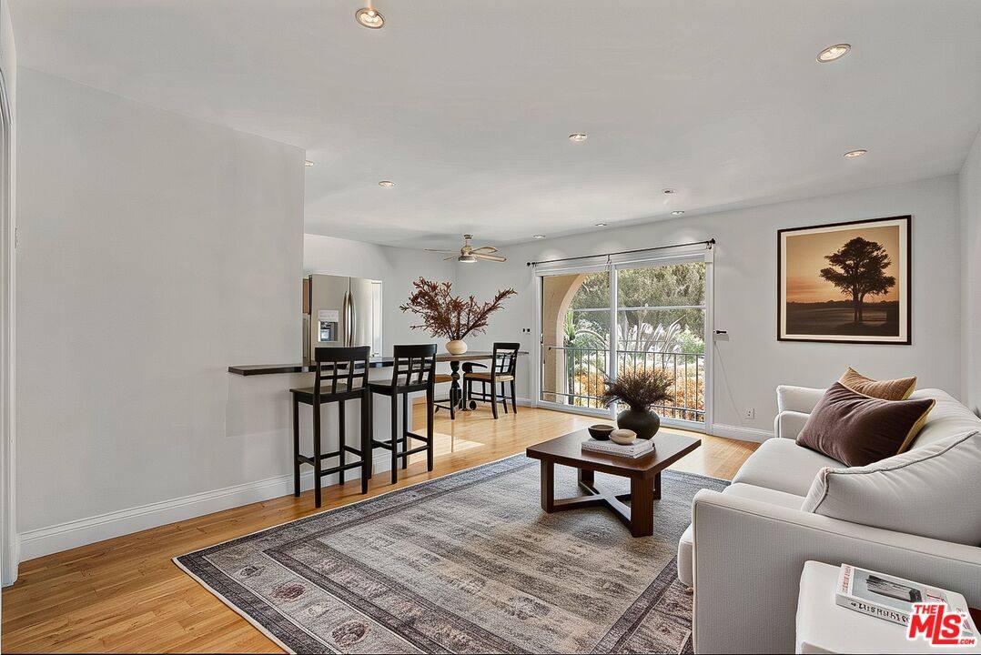 2311   4th St 1.0 Santa Monica LA